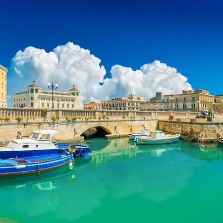 Ortigia Centro-silenzioso Vicino Il Tempio Di Apollo شقة
